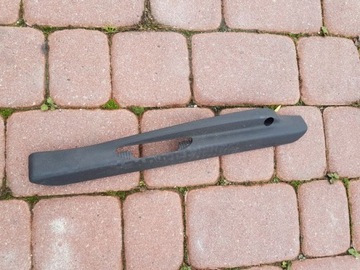 Osłona szyny fotela lewa Astra J IV 13345703