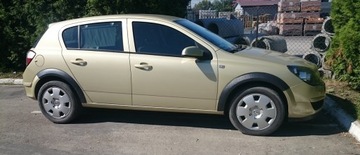 NAKŁADKI BŁOTNIKA BŁOTNIKÓW OPEL ASTRA 3 H 5D HB