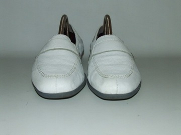 Buty ze skóry CAPRICE r.38 dł.24,4 cm IDEALNY