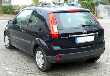 Накладка люка над пластинами Ford Fiesta 6 2002-2008 гг.