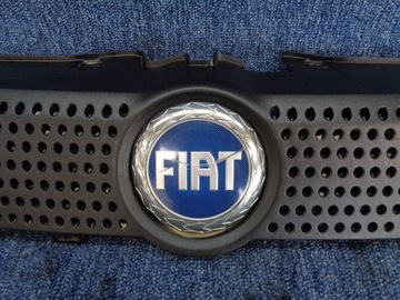 РЕШЕТКА РАДИАТОРА FIAT PANDA 2 II 03-12 УСЗК