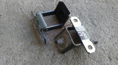 Renault clio iii kombi петля кришки задній фото №1