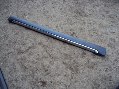 Молдинг поріг права peugeot 5008 6512a137 фото №1