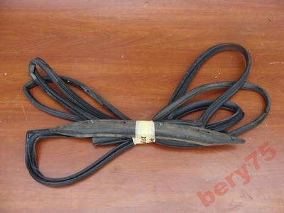 Mitsubishi pajero 02r прокладка двері задня правий фото №1