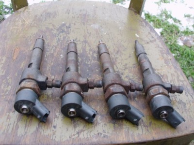 Инжектор форсунки alfa romeo 156 166 0445110002 фото №1