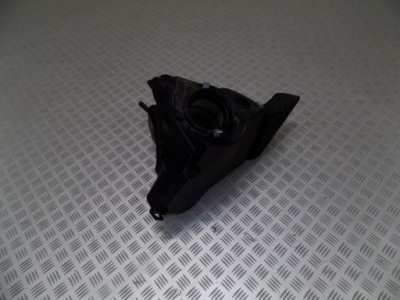 Audi a4 a5 корпус фільтра повітря 8k0133837ad фото №1