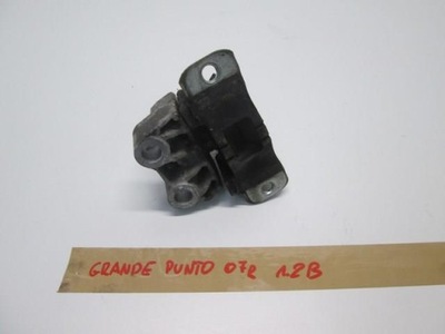 Кронштейн подушка двигателя fiat grande punto 1.2 фото №1