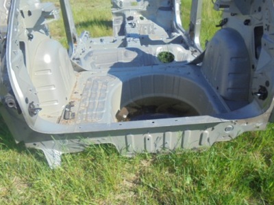 Peugeot 3008 pas задній задній задня підлога фото №1