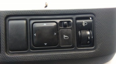 Nissan micra k12 перемикач фото №1