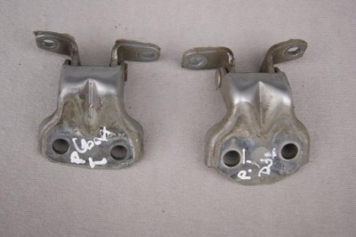 Forester 03-07 петля двері задній правий комплект фото №1