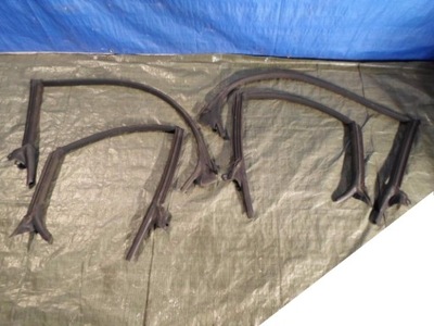 Audi s7 прокладка дверь левый задняя 4g8845695 фото №1