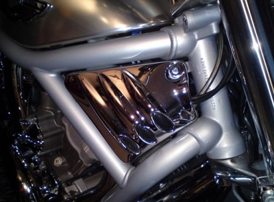 HARLEY V-ROD VRSC VRSCA/B/D/R CHROMOWANE NERKI VS