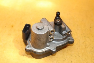 Регулятор колектор 2.0tfsi a3 8p axx 06f133482 фото №1