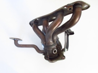 Auris ii гібрид колектор випускний фото №1