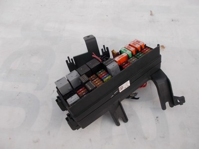 Mercedes w251 коробка запобіжників 1645402372 фото №1