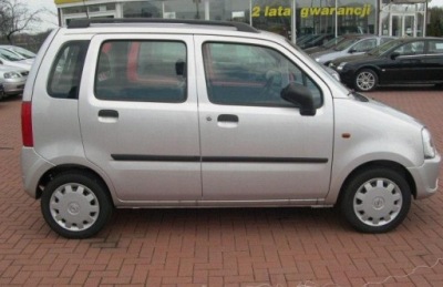 Накладки дверные боковой na дверь opel agila a 00-07 фото №1