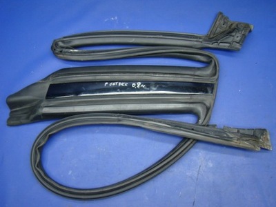 Прокладка молдинг стійка права outback iii 08r фото №1