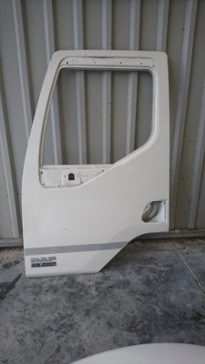 Двері ліва daf lf renault midlum білий oryg фото №1