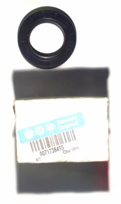 Alfa 156 crosswagon 4x4 сальник мост задний  pra фото №1