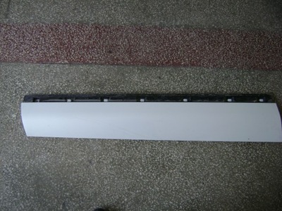 Молдинг двері p ліва 7p6854939m vw touareg фото №1