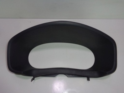 Dacia logan ii 682408103r захист корпус спідометра фото №1