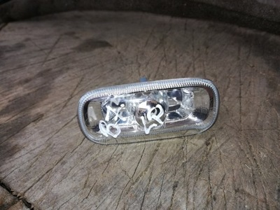 Поворотник крыла audi a4 b7 1.9tdi фото №1