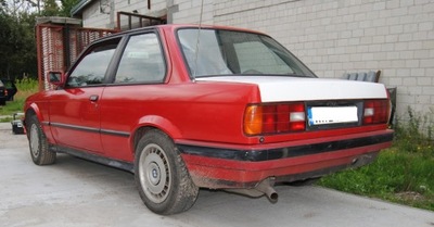 BMW E30 seria 3 klapa tył tylna bagażnika lekka