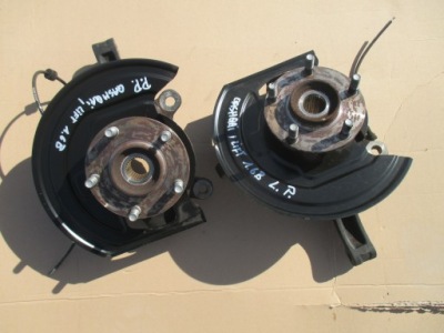 Qashqai i lift поворотный кулак правая перед 1.6b 12r фото №1