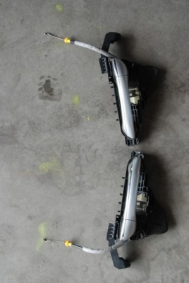 Ліва права задній ручка двері хром w251 r c775 фото №1