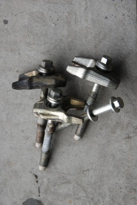 Master iii 2 3 150 кронштейн впрыска болт крепление фото №1