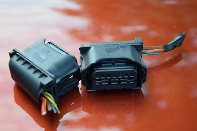 Штекер лампи bmw x5 f15 x6 f16 фото №1