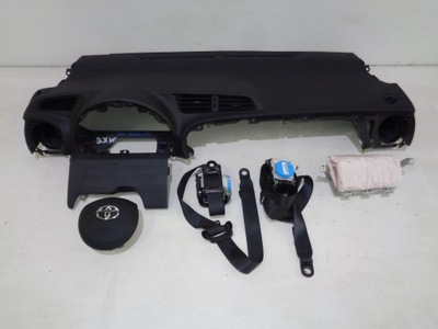 Toyota yaris iii панель приладів консоль ремені подушка безпеки фото №1