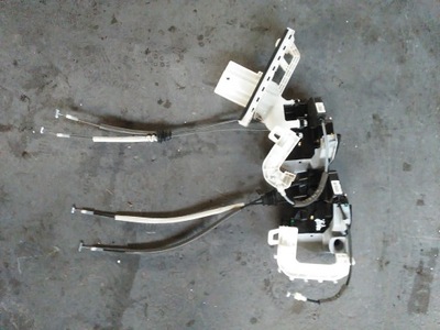 Hyundai ioniq 2016-18 замок дверь правый перед задняя фото №1