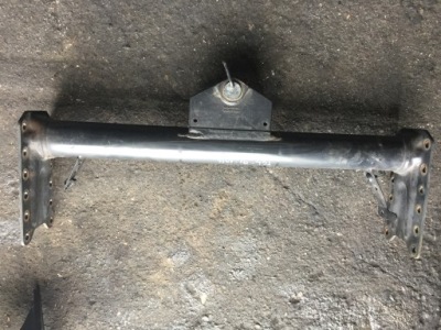 Man tgl 8.180 8.220 балка поперечная крепление перед фото №1
