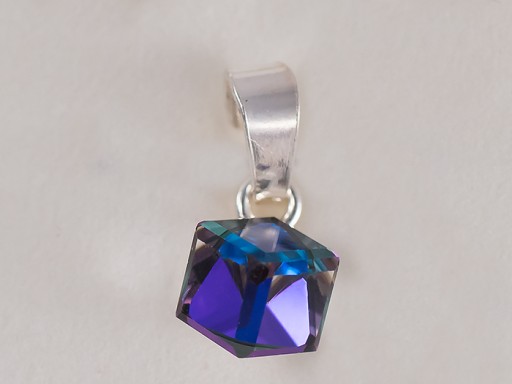 с подвеской в ​​виде куба Swarovski Cube 6мм СЕРЕБРЯНЫЙ