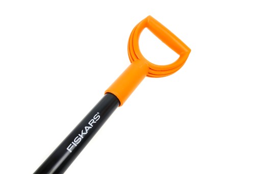 ЛОПАТА FISKARS ТВЕРДА ОСТРАЯ И ПРЯМАЯ 2 ШТ!!