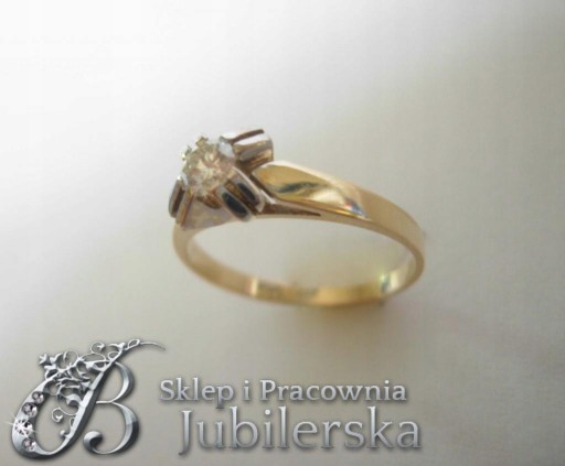 WSPANIAŁY Pierścionek z BRYLANTEM 0.40 ct !!