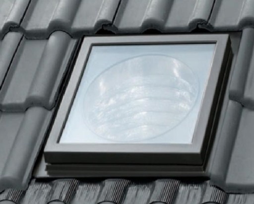 Velux TWR 2010 + световой люк туннеля ZTL