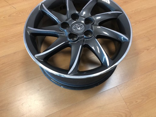 TOYOTA AURIS II FELGA 17 5X114,3 ET50 PZ406-E067F