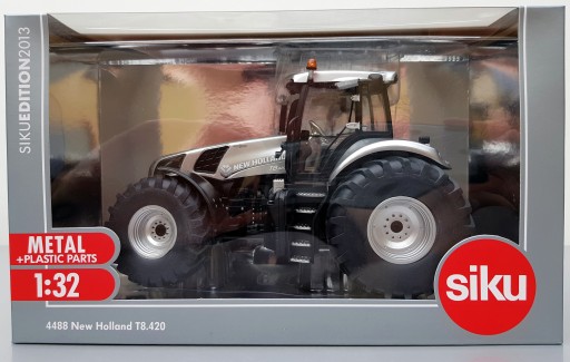 Siku 4488 - Трактор New Holland T8.420-Silver Edition 1:32