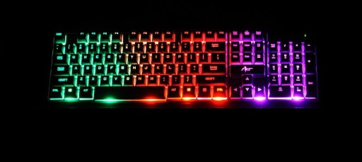 КОМПЛЕКТ КЛАВИАТУРЫ С ПОДСВЕТКОЙ И ИГРОВОЙ МЫШИ RGB