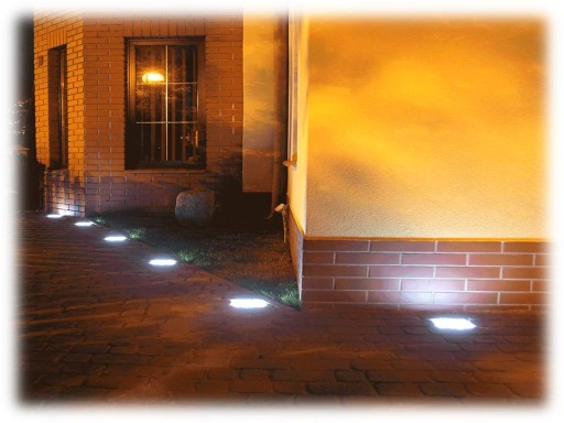 ZESTAW 16 X ŚWIECĄCA KOSTKA BRUKOWA LED 10x20 x6cm
