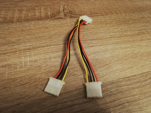 Кабель-переходник MOLEX > 2 x MOLEX