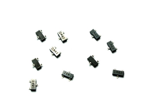 Стабилитрон SOT23 SMD 10 В 0,25 Вт BZX84-C10. х 10