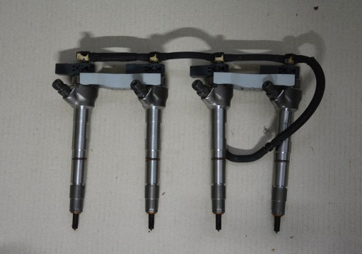 04L130277AC 04L216 VW CC AUDI WTRYSKIWACZE 2.0 TDI