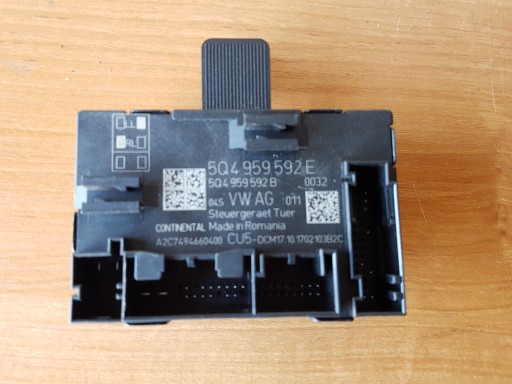 Vw passat b8 modul sterorwnik drzwi 5Q4959592E