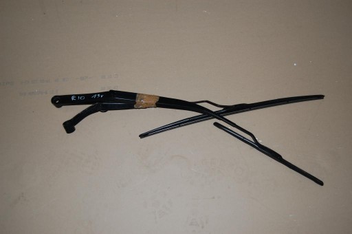 wiper arms of a wiper KIA RIO 4