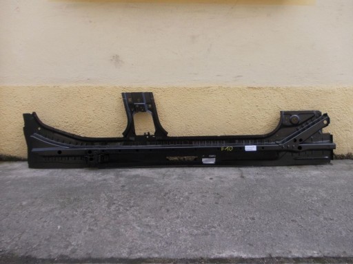 BMW 5 F10 F11 threshold right