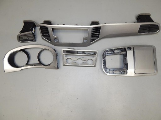 VW GOLF 7 SPORTSVAN mouldings OZDOBNE DEKORY