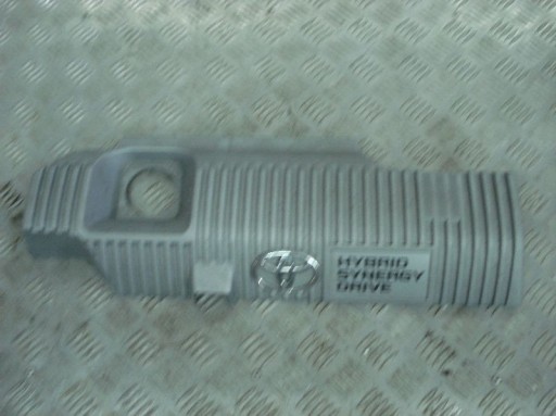 TOYOTA PRIUS 1.8 ГІБРИД 2010 КРИШКА ДВИГУНА